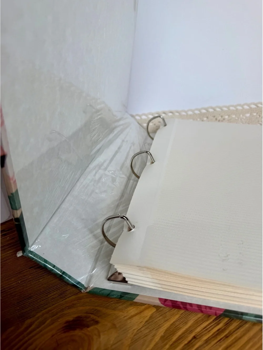 Vintage 1990s Holson Floral Photo Albums Set of 2 NOS Holds 500 Photos